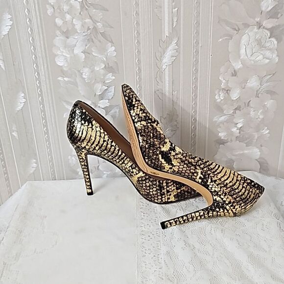 Vince Camuto Snake Skin Pattern Leather Pumps New - Picture 3 of 9